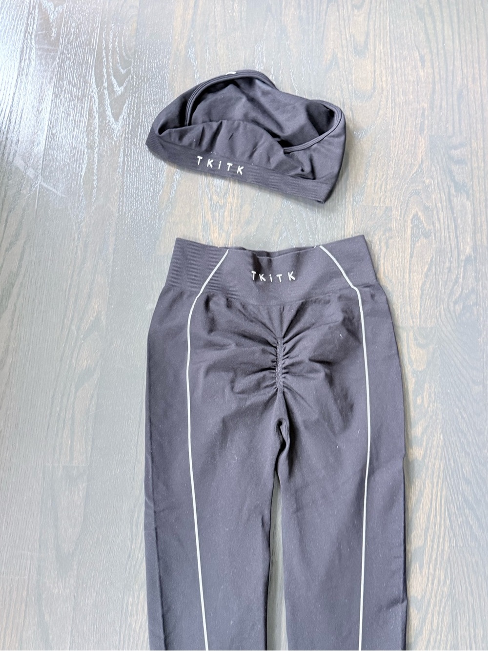 Black Kids Scrunch Front Leggings with Matching Headband